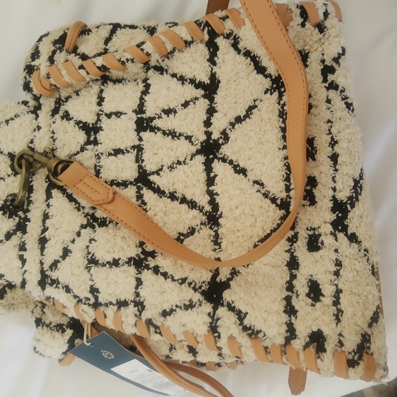 NWT 🔳 Universal Thread woven Aztec shoulder bag - Picture 5 of 5